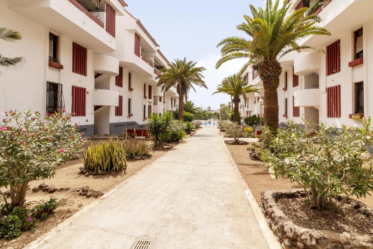 Homeforguest New Modern Apartment With Pool Arona  Exterior photo